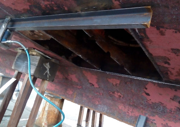 Manutenzione scafo e appendici yacht